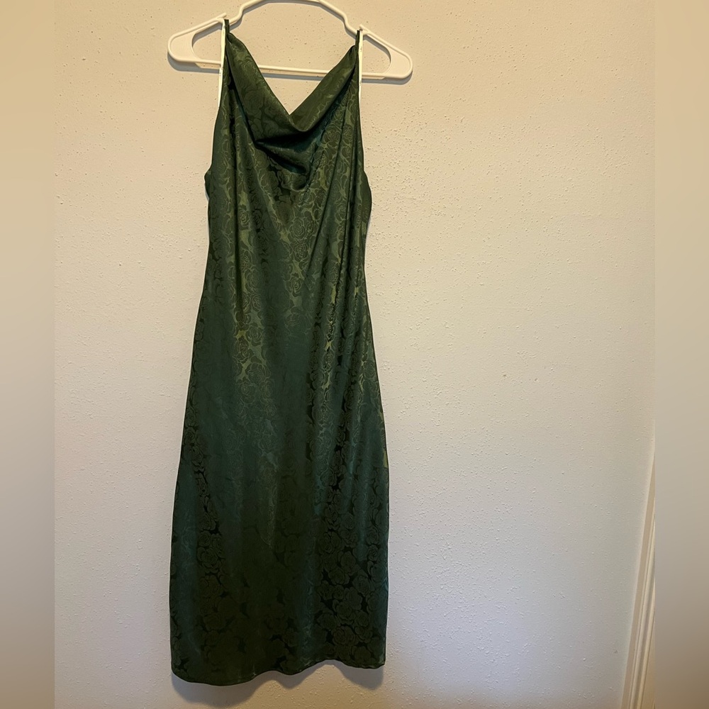 Lulu’s Green Halter Dress, size L, rose pattern